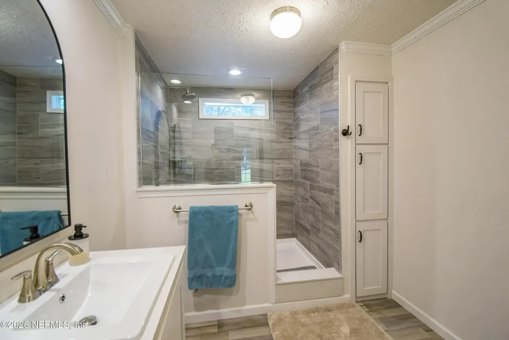 204 Lake View Drive Satsuma FL 32189