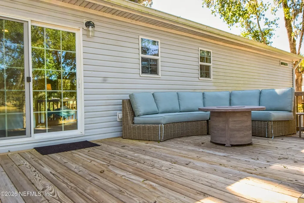 204 Lake View Drive Satsuma FL 32189