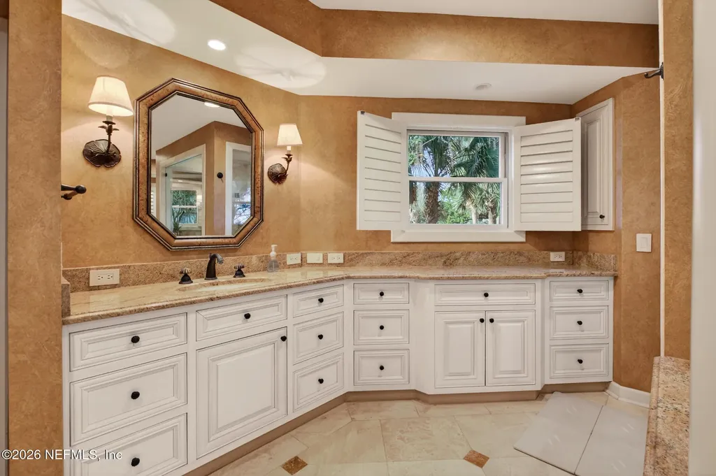 98 Sea Marsh Road Fernandina Beach FL 32034