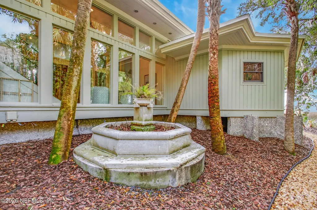 98 Sea Marsh Road Fernandina Beach FL 32034