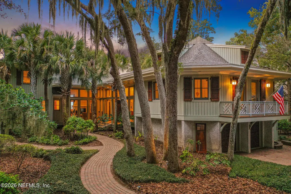 98 Sea Marsh Road Fernandina Beach FL 32034