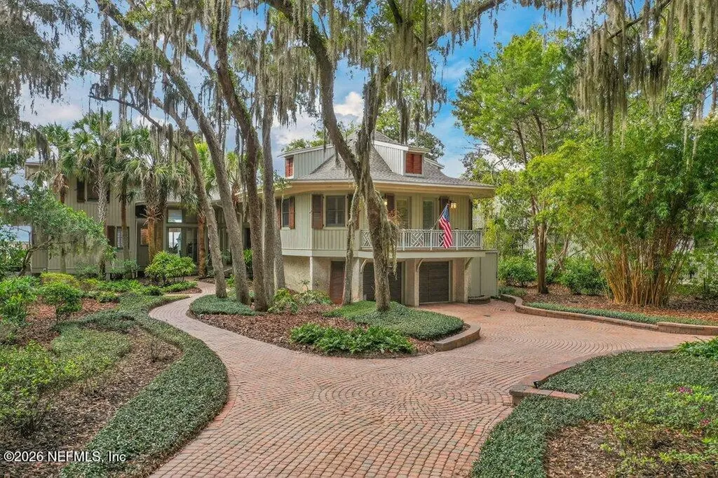 98 Sea Marsh Road Fernandina Beach FL 32034