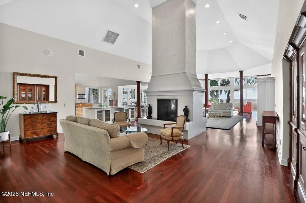 98 Sea Marsh Road Fernandina Beach FL 32034