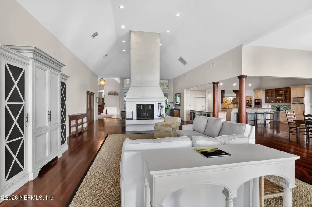 98 Sea Marsh Road Fernandina Beach FL 32034