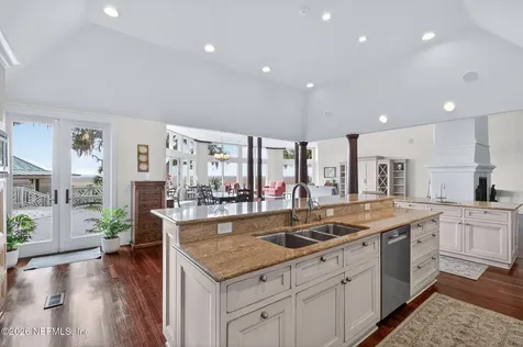 98 Sea Marsh Road Fernandina Beach FL 32034