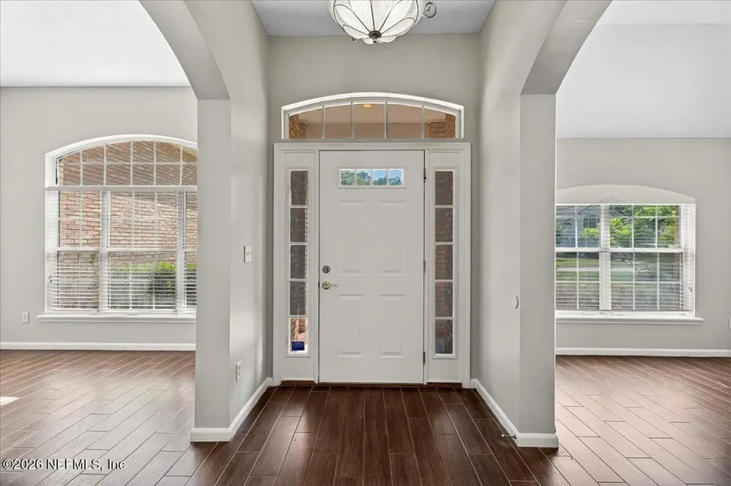8871 Canopy Oaks Drive Jacksonville FL 32256