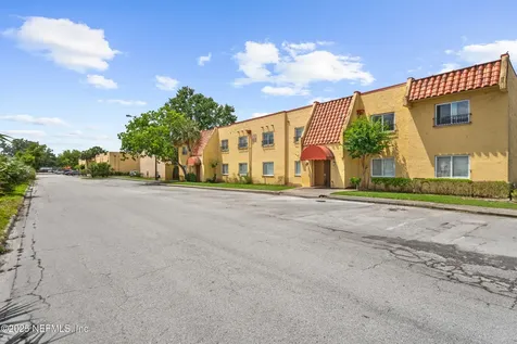 6552 La Mirada Drive E Jacksonville FL 32217