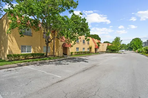 6552 La Mirada Drive E Jacksonville FL 32217