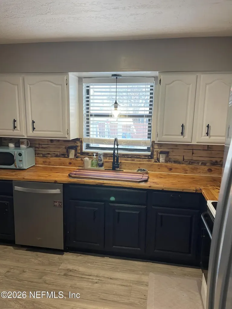 2112 Dean Road Jacksonville FL 32216