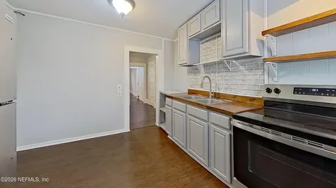 1513 Palm Avenue Jacksonville FL 32207