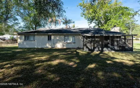 147 Knight Boxx Road Middleburg FL 32068
