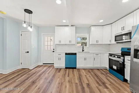 2655 Community Road Jacksonville FL 32207