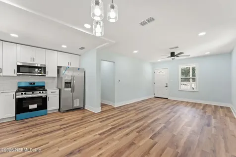 2655 Community Road Jacksonville FL 32207