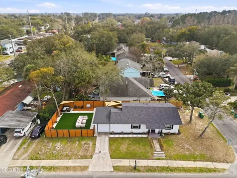 1516 12th Avenue N Jacksonville Beach FL 32250