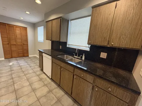 6868 Medellin Court Jacksonville FL 32210