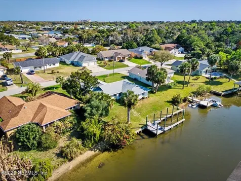 109 Coral Reef Court N Palm Coast FL 32137