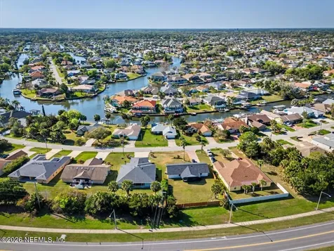 109 Coral Reef Court N Palm Coast FL 32137