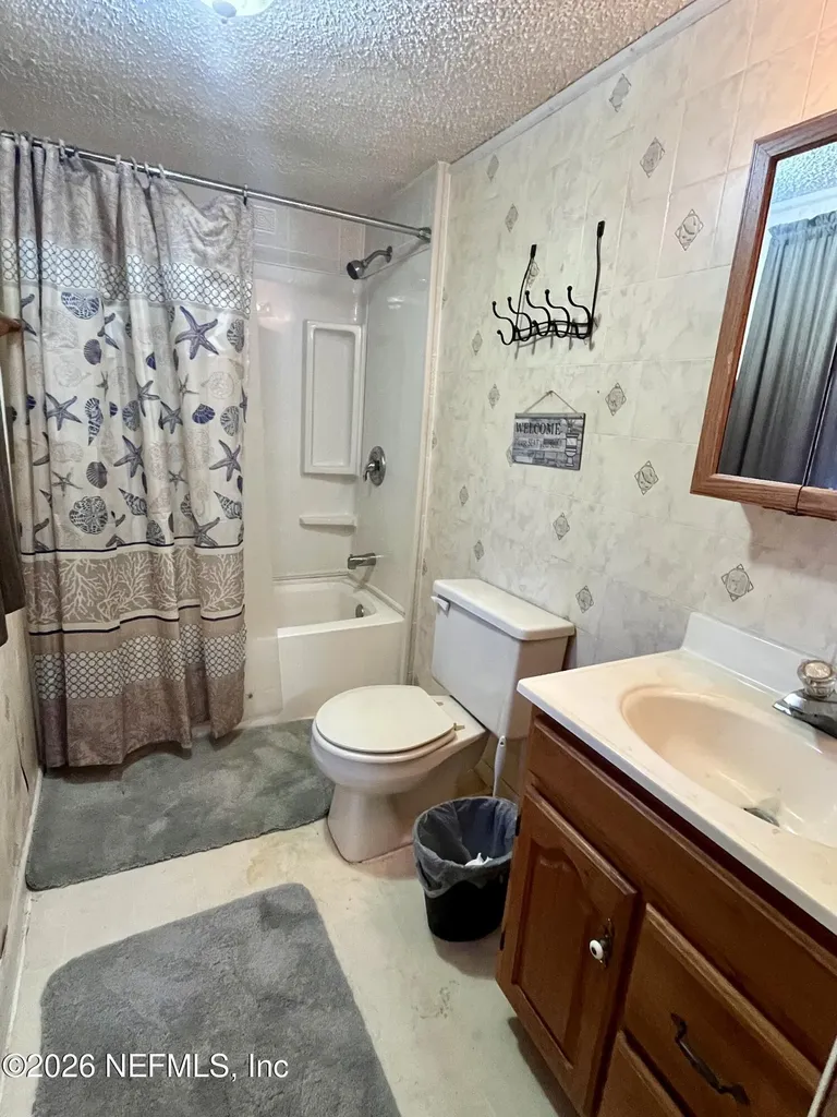 174 Buchanan Circle Satsuma FL 32189