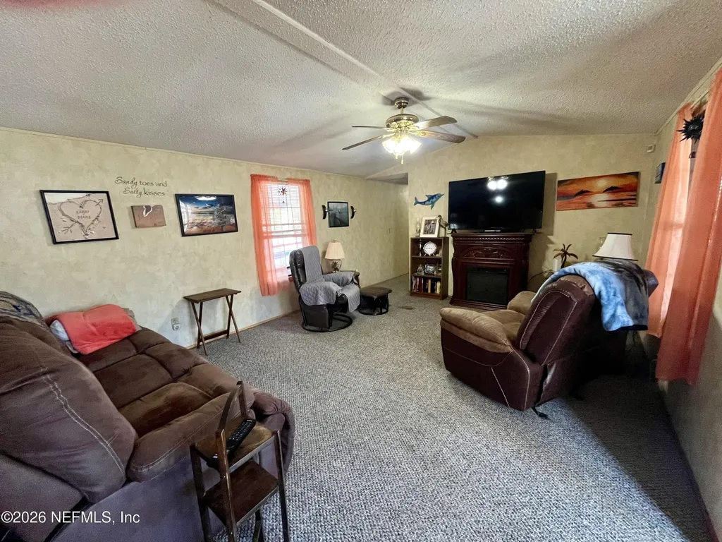 174 Buchanan Circle Satsuma FL 32189