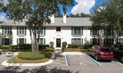 13715 Richmond Park Drive Jacksonville FL 32224