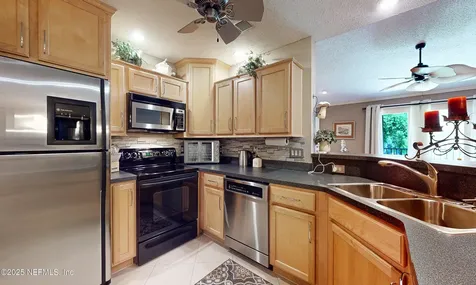 13715 Richmond Park Drive Jacksonville FL 32224