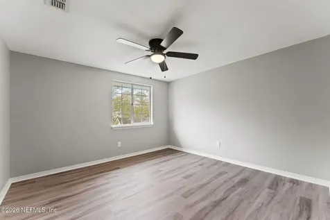8190 Loch Lomond Lane Jacksonville FL 32244
