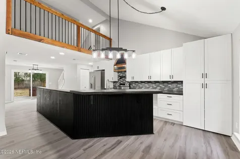 8190 Loch Lomond Lane Jacksonville FL 32244