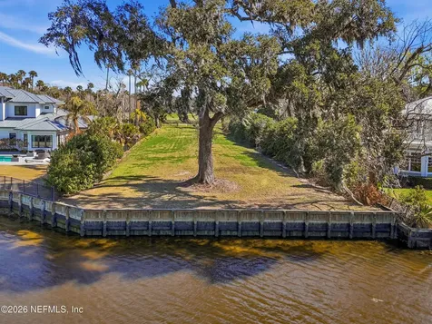 143 N Roscoe Boulevard Ponte Vedra Beach FL 32082