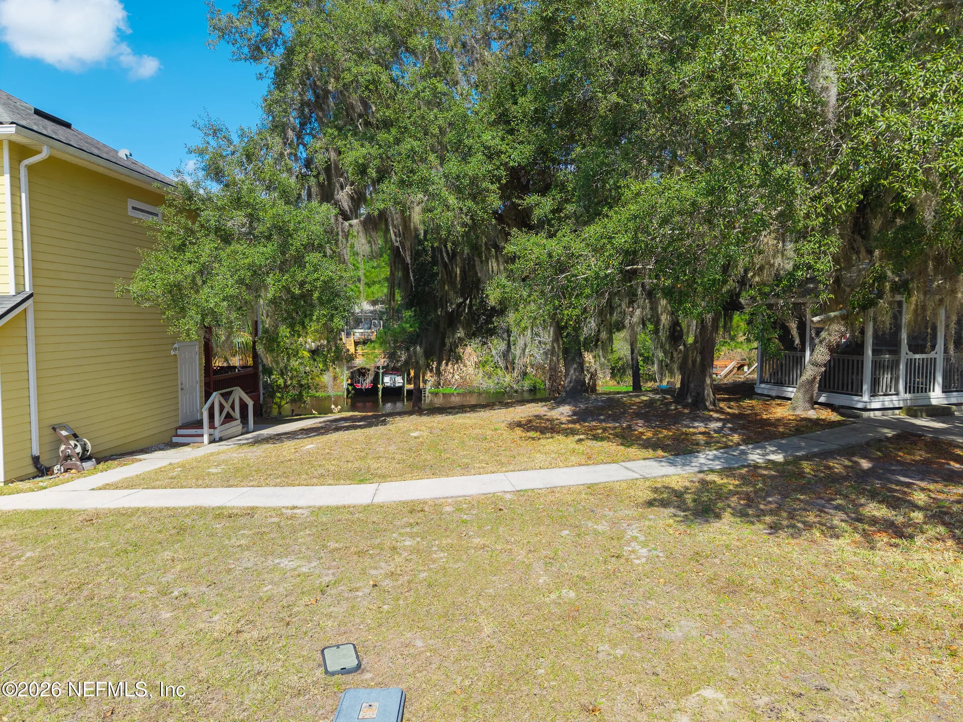 295 Maxwell Drive Welaka FL 32193