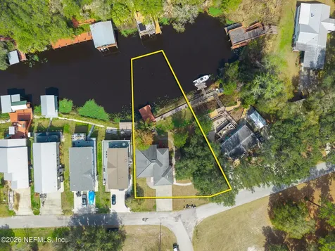 295 Maxwell Drive Welaka FL 32193