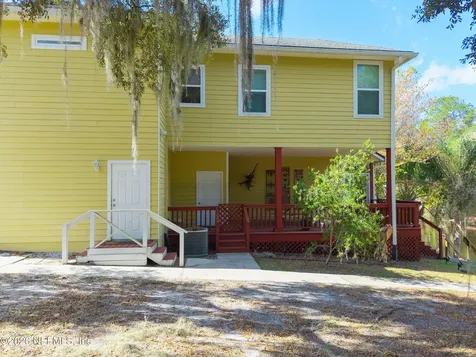 295 Maxwell Drive Welaka FL 32193