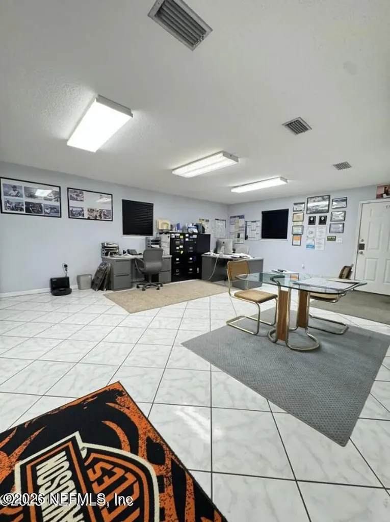 8540 W Beaver Street Jacksonville FL 32220