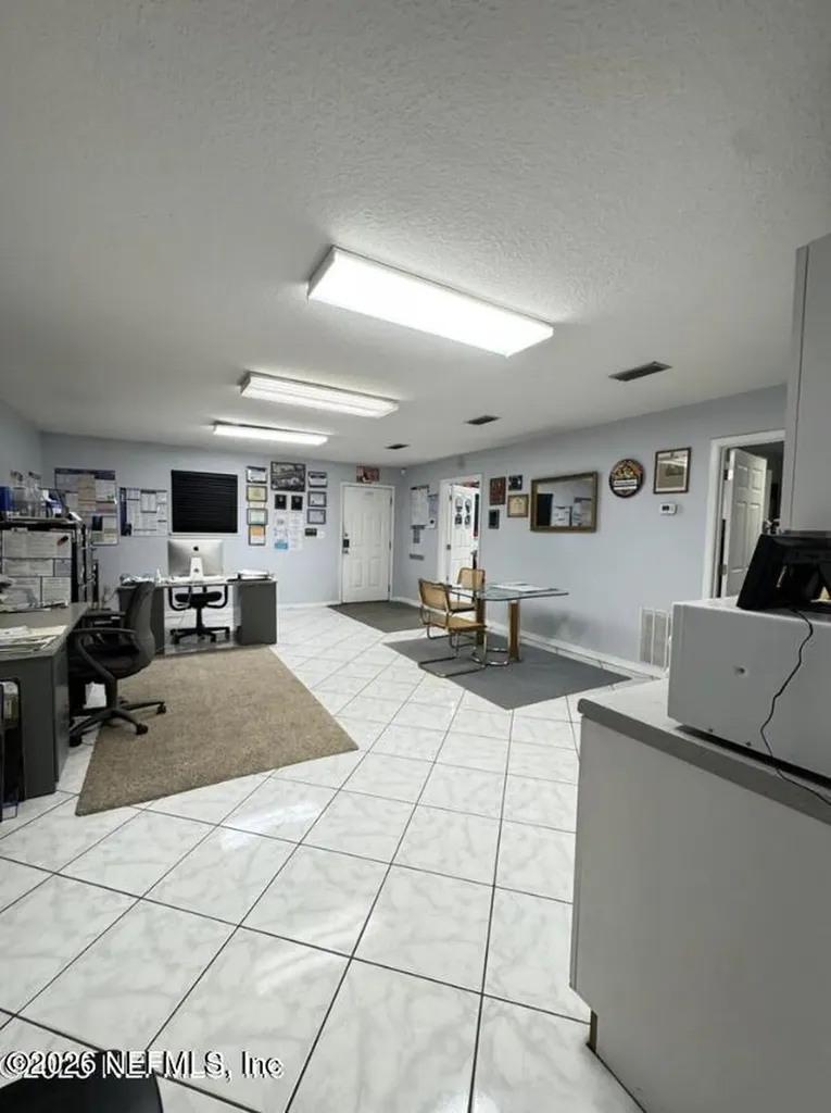 8540 W Beaver Street Jacksonville FL 32220