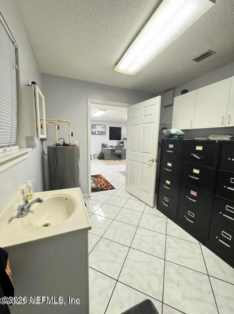 8540 W Beaver Street Jacksonville FL 32220
