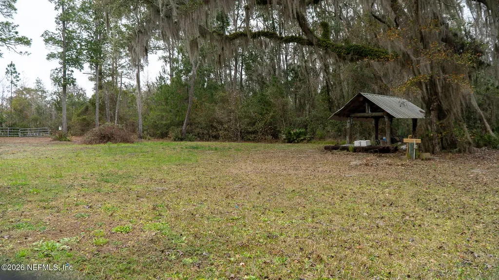 455 W River Road Palatka FL 32177