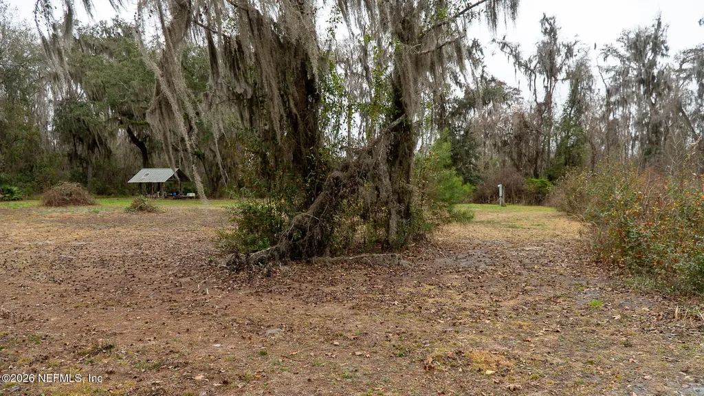 455 W River Road Palatka FL 32177