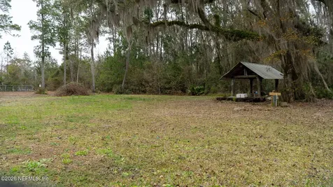 455 W River Road Palatka FL 32177