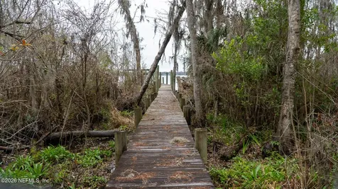 455 W River Road Palatka FL 32177