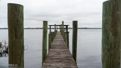 455 W River Road Palatka FL 32177