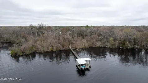 455 W River Road Palatka FL 32177