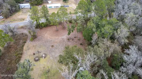 455 W River Road Palatka FL 32177