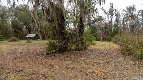 455 W River Road Palatka FL 32177