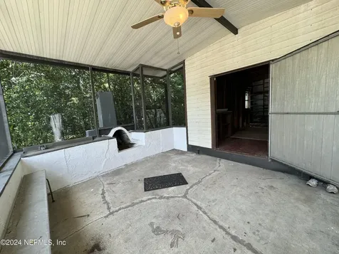 3842 Ruby Drive W Jacksonville FL 32246
