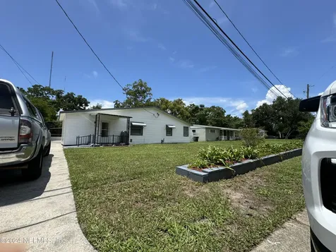 3842 Ruby Drive W Jacksonville FL 32246