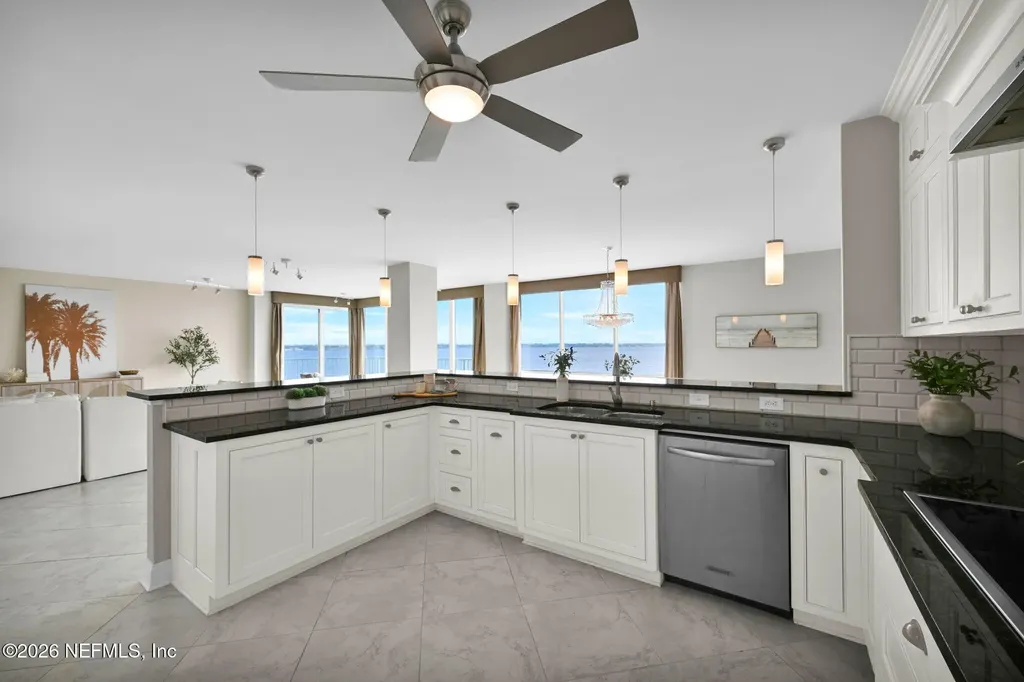 1596 Lancaster Terrace Jacksonville FL 32204