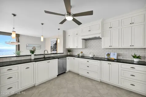 1596 Lancaster Terrace Jacksonville FL 32204