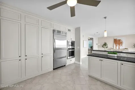1596 Lancaster Terrace Jacksonville FL 32204
