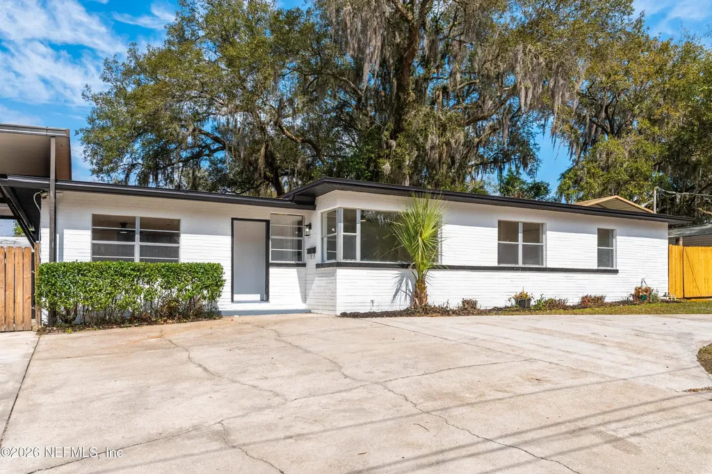 8845 Atter Lane Jacksonville FL 32216