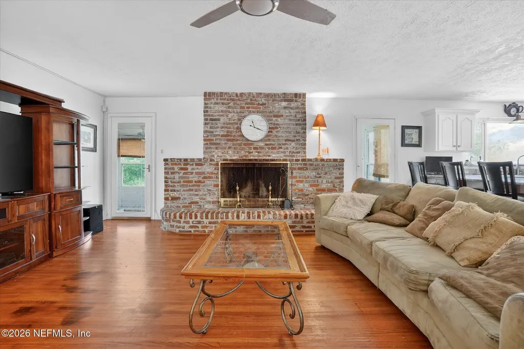 4242 Hillwood Road Jacksonville FL 32223