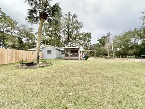 9430 Carolina Way Fanning Springs FL 32693